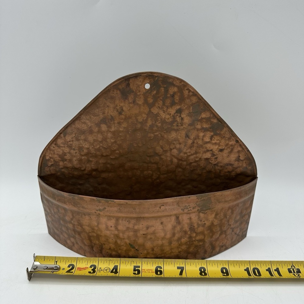 Vintage Hammered Copper Mail/Letter Holder 10" x 9" Wall Hanging Half Moon Shape - Picture 2 of 6